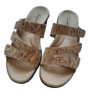 NEW Trotters Rose Sandals Natural Cork Size 8